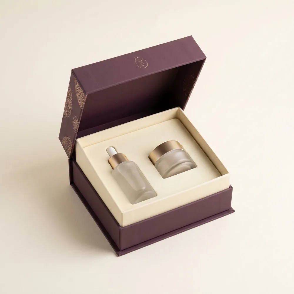 High density custom candle packaging inserts and luxury foil finishes
