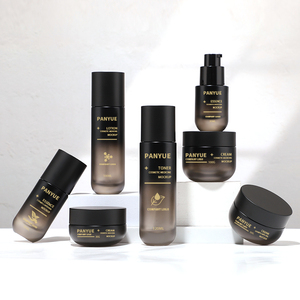 Customizable Color and Logo Lotion Pump Premium Skincare Packaging All Black Glass Bottle Set